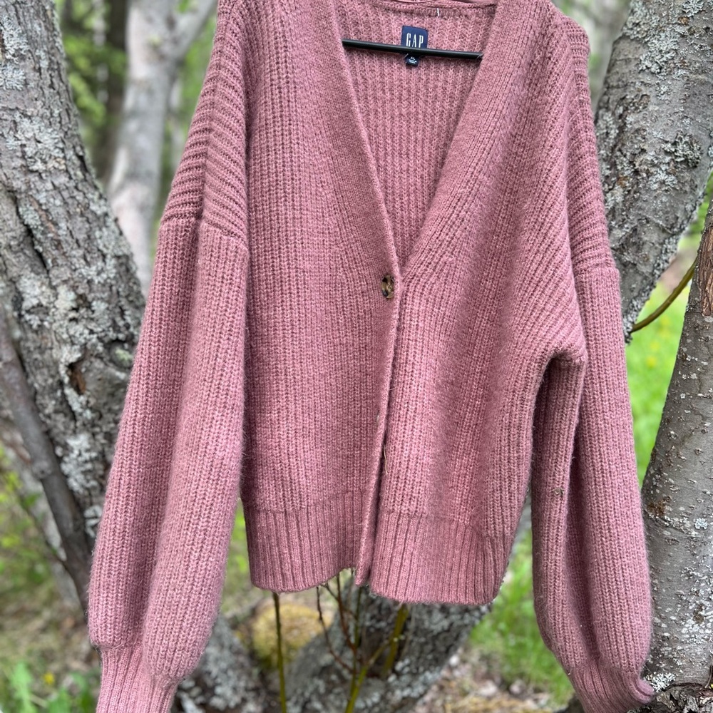 GAP Women's Pink Sweater